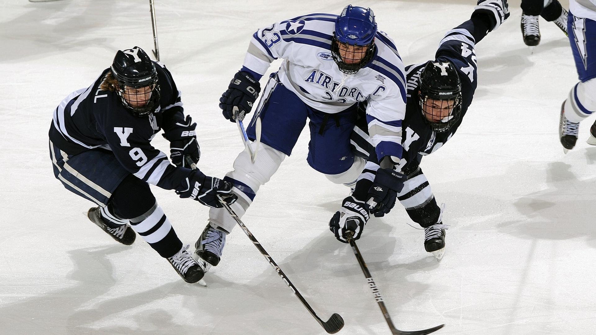 年度焦点之战之夜,杰伦格林末节接管比赛,一夜间完成从新星到领袖的蜕变