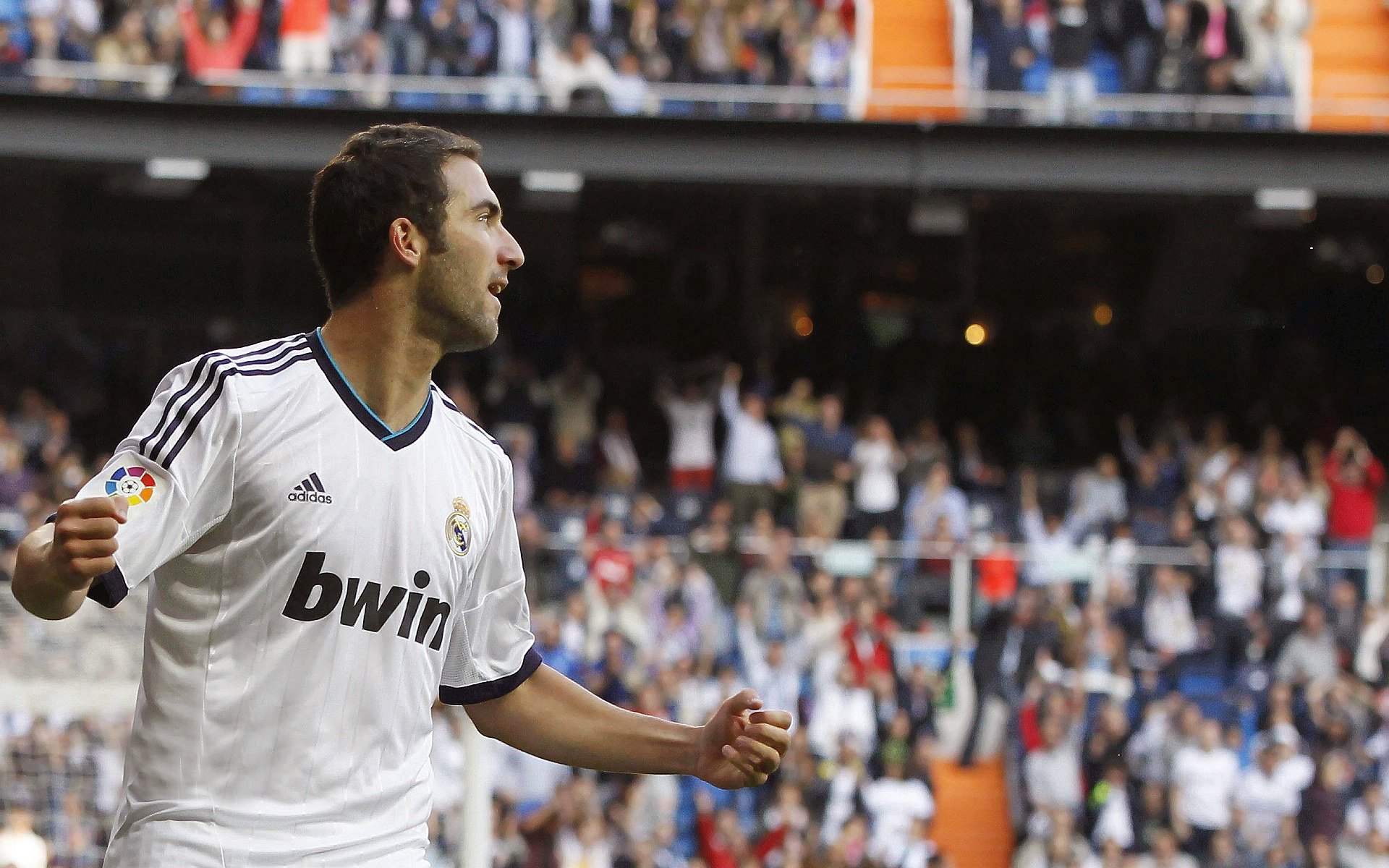 欧冠淘汰赛之夜，浓眉进攻端无人可挡